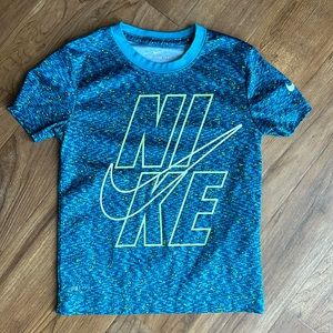 Nike Boys Dri-Fit T-Shirt Size Small (5)